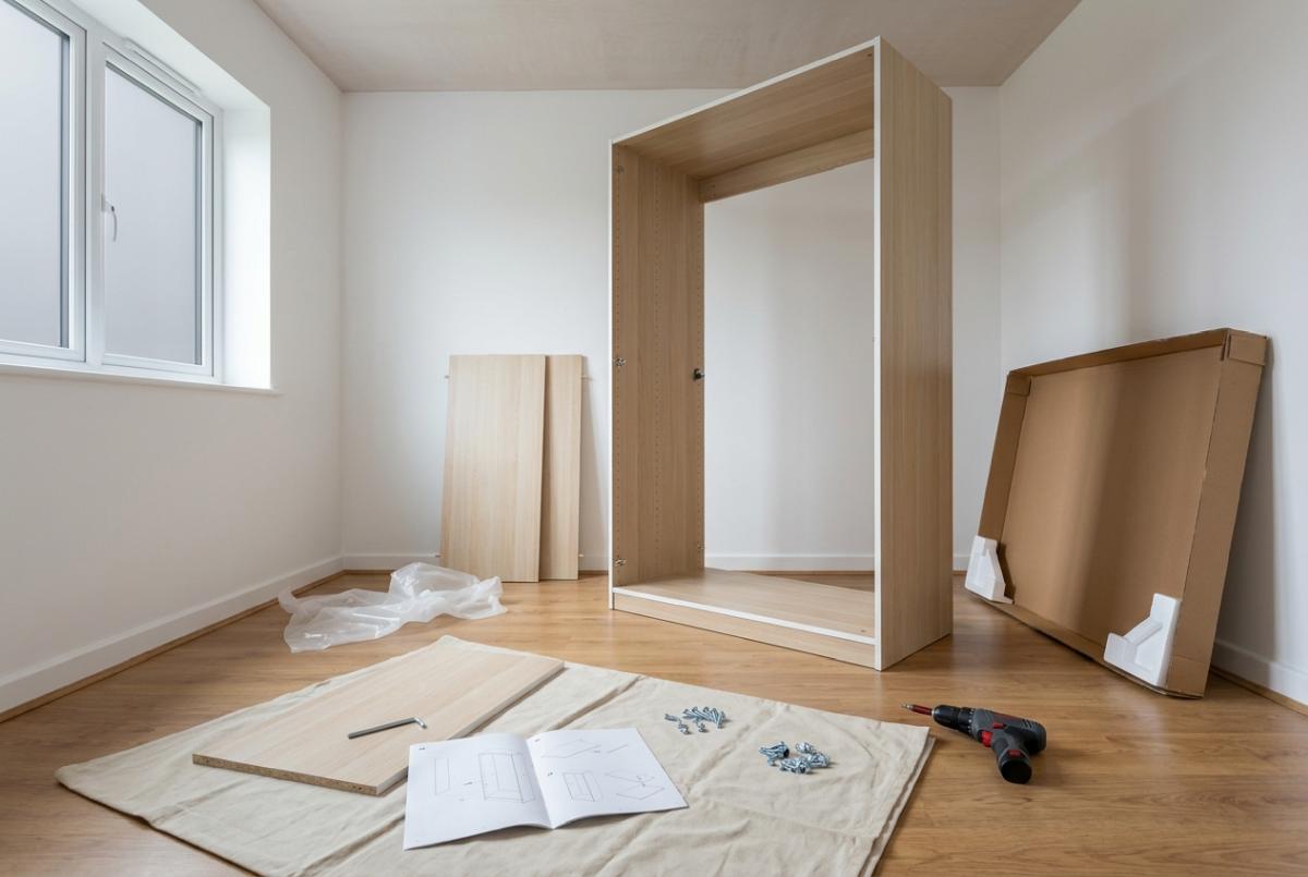 Furniture assembly — praca wykonawcy